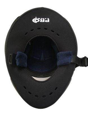 Windjammer 2 PL82 interior neoprene lining detail